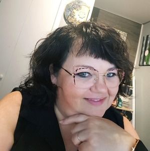 Meet your Posher, Anne